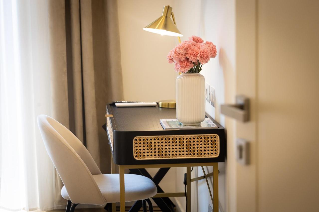 Colosseum Boutique Apartment Rome Exterior photo